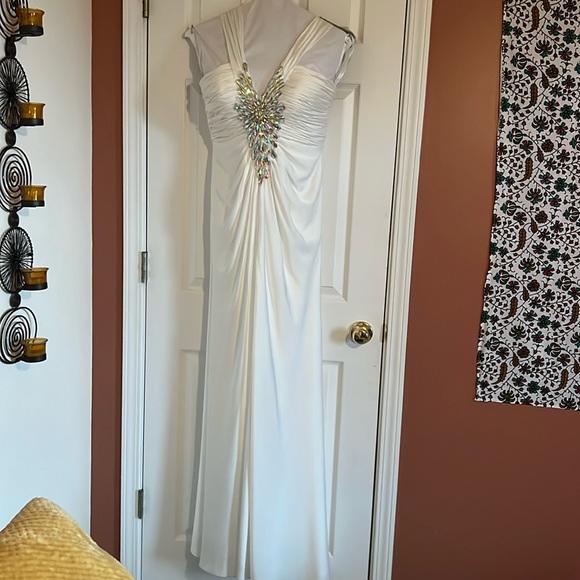Night Moves Dresses & Skirts - Night Moves Prom / Wedding Dress with Beading Size 10